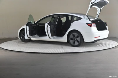 Tesla Model 3 Long Range AWD 2023, kuva 7/10