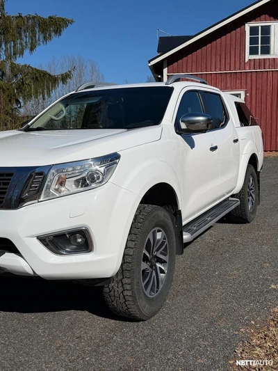 Nissan Navara 2017, photo 2/20