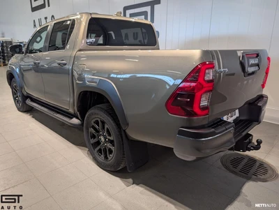 Toyota Hilux 2023, photo 4/24