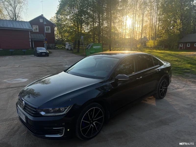 Volkswagen Passat 2017, photo 7/15