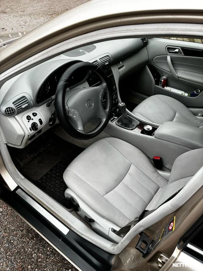Mercedes-Benz C 2005, kuva 5/9