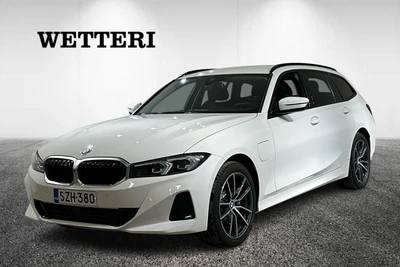 BMW 330 2025, photo 1/32