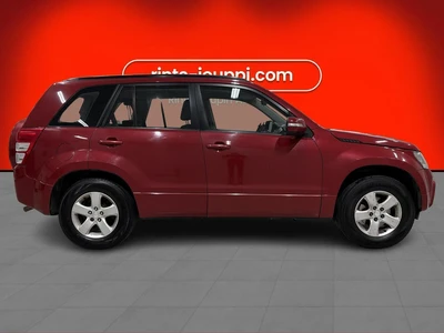 Suzuki Grand Vitara 2,0 4WD ESP 5D MT 2010, photo 5/51