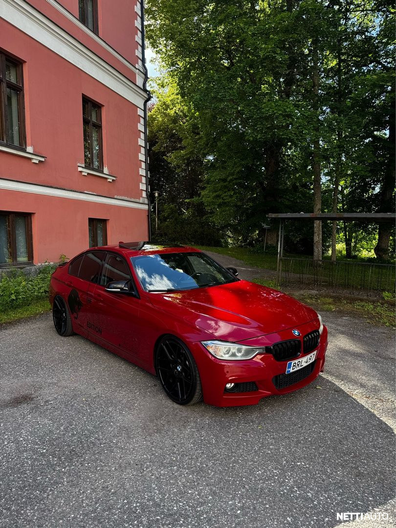 BMW 330