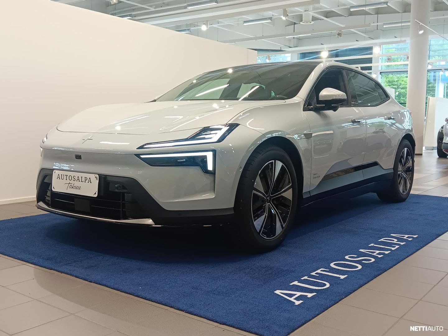 Polestar 4