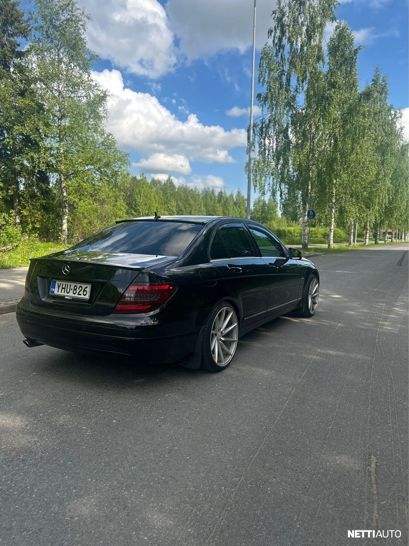 Mercedes-Benz C 2012, photo 6/9