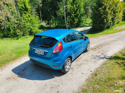 Ford Fiesta 2013, photo 5/9