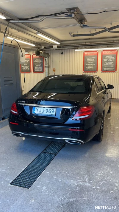 Mercedes-Benz E d Premium Business 2016, photo 2/2