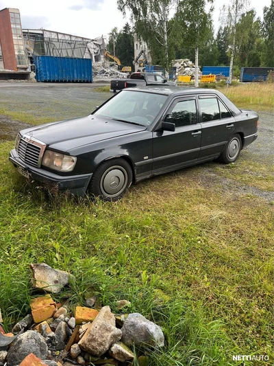 Mercedes-Benz E 1989, kuva 6/8