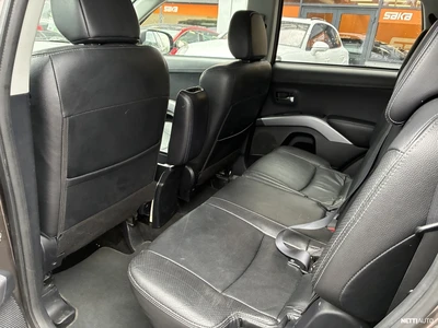 Mitsubishi Outlander 2012, kuva 4/5