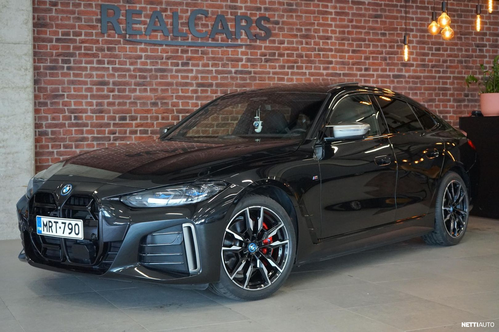 BMW i4 M50