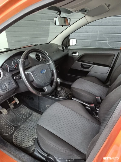 Ford Fiesta 1,4i 80hv Ambiente S 5d 2004, kuva 7/19