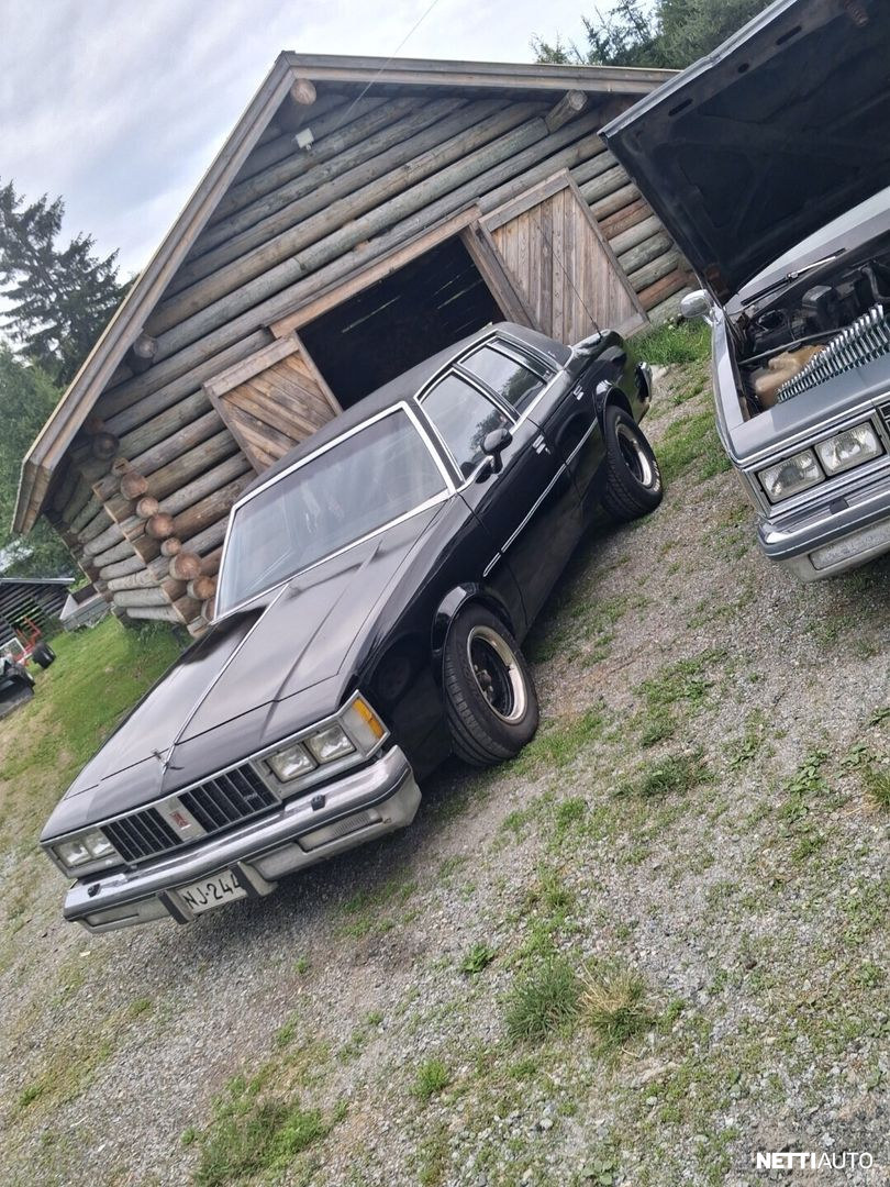 Oldsmobile Cutlass