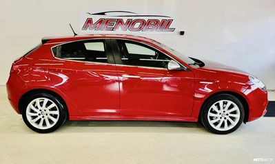 Alfa Romeo Giulietta 2012, kuva 5/15
