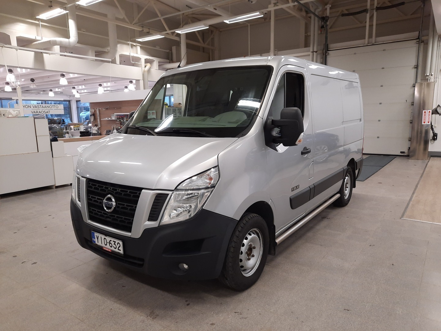 Nissan NV400