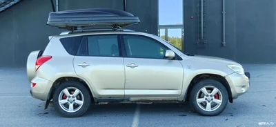 Toyota RAV4 2,2 D-4D 136 Clean Power 4WD 2007, kuva 6/10