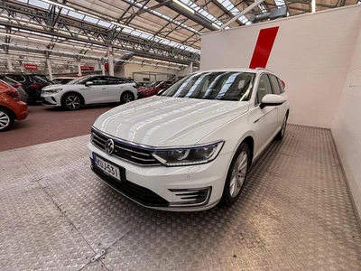 Volkswagen Passat 2018, photo 5/15