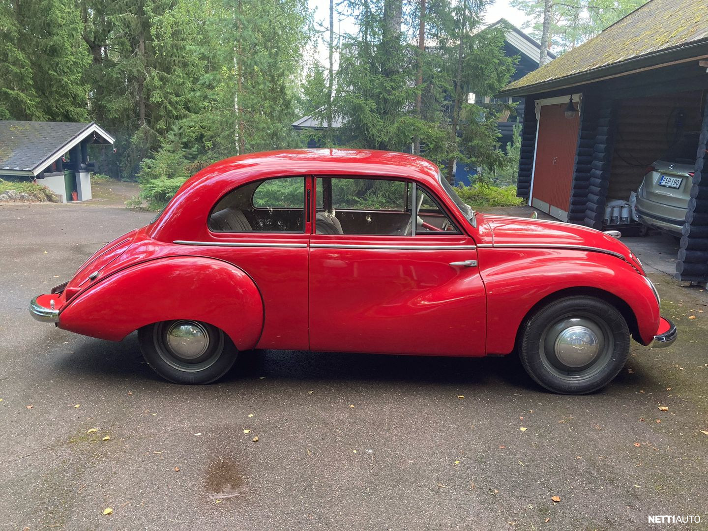 Ifa F9