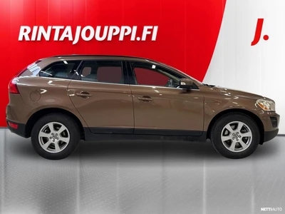 Volvo XC60 D5 AWD Momentum aut 2010, kuva 6/35