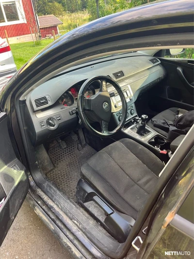 Volkswagen Passat 2008, photo 2/4