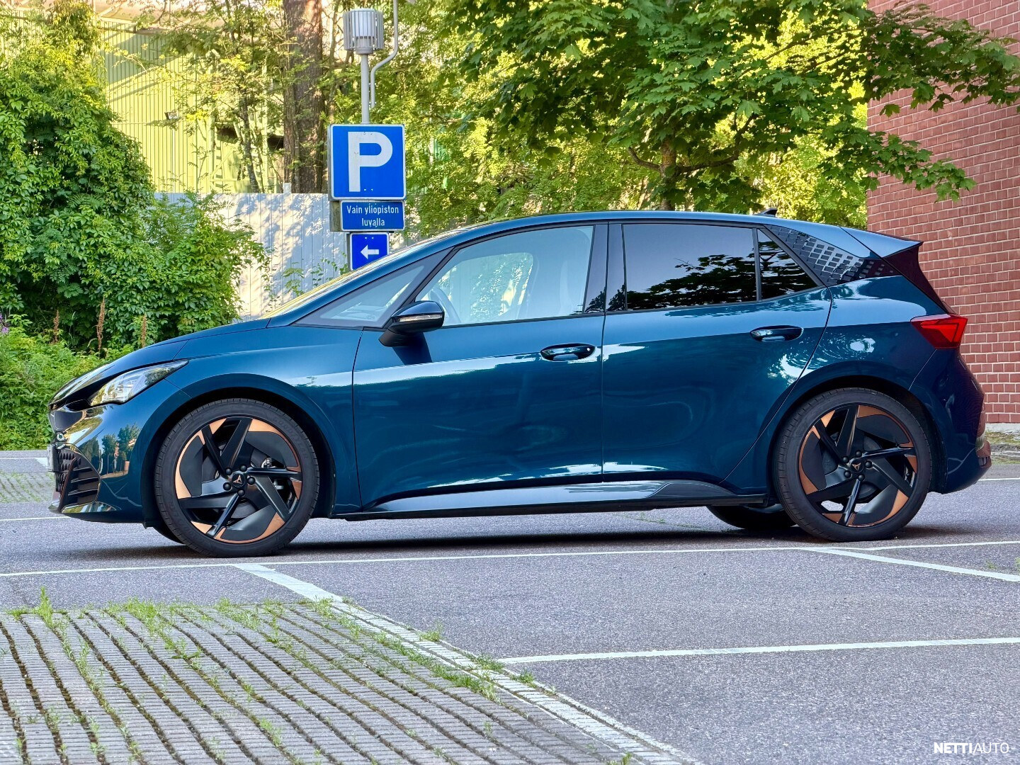 Cupra Born