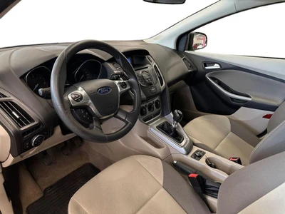Ford Focus 2012, photo 7/23