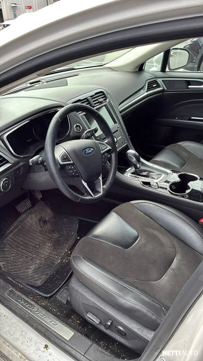 Ford Mondeo 2016, photo 3/3