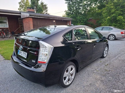 Toyota Prius HSD Sol 5ov 2011, kuva 4/10