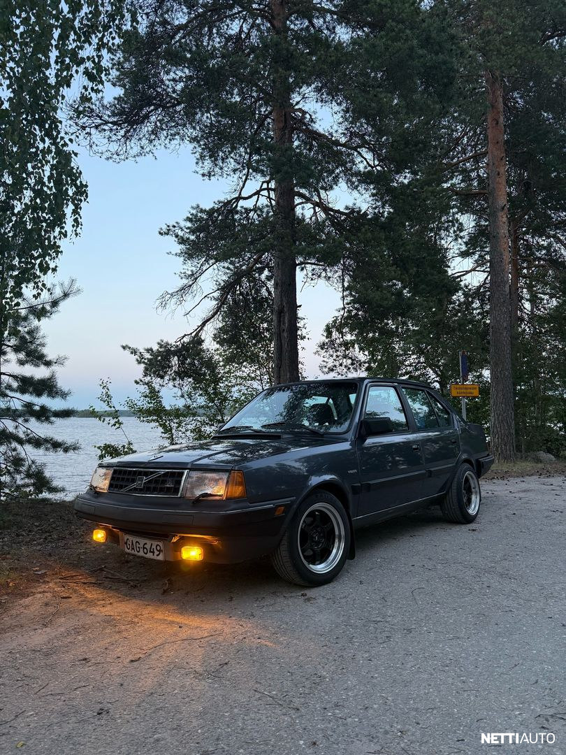 Volvo 360