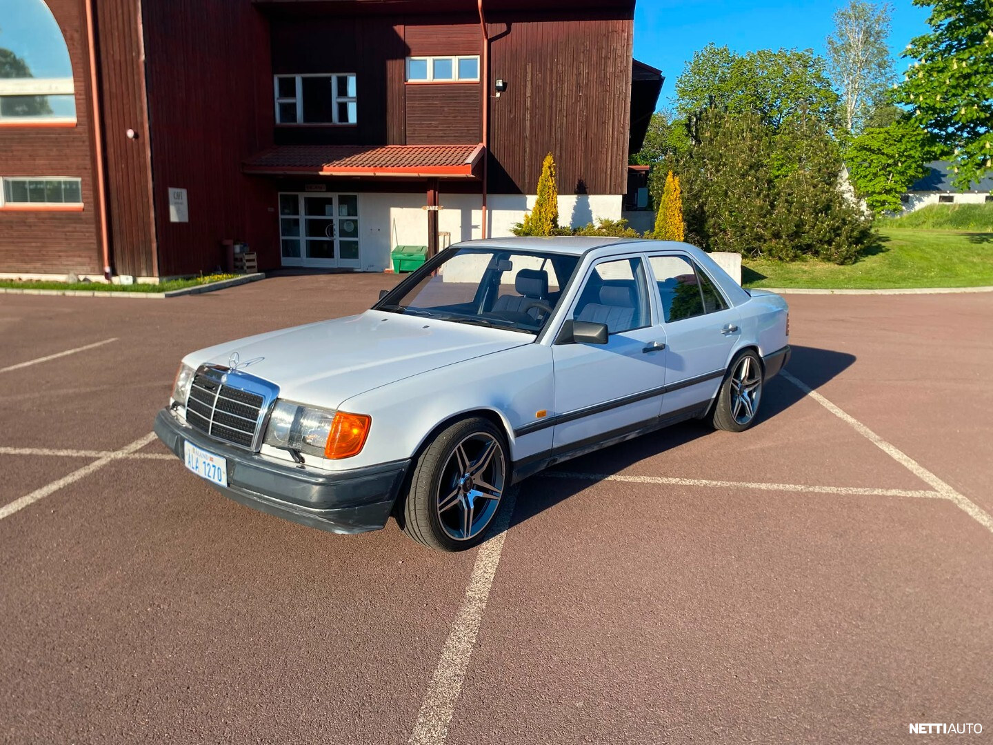 Mercedes-Benz 300