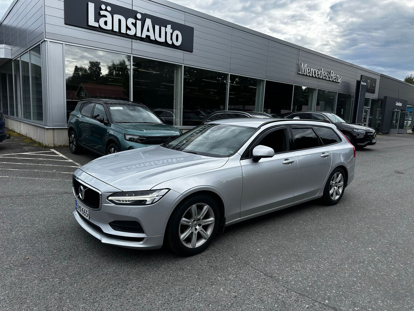 Volvo V90