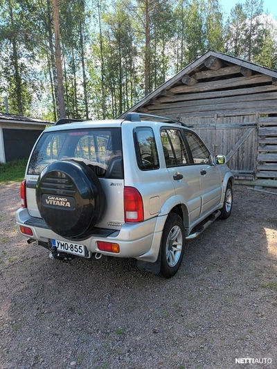 Suzuki Grand Vitara Pakettiauto/maasturi 2005, kuva 3/8