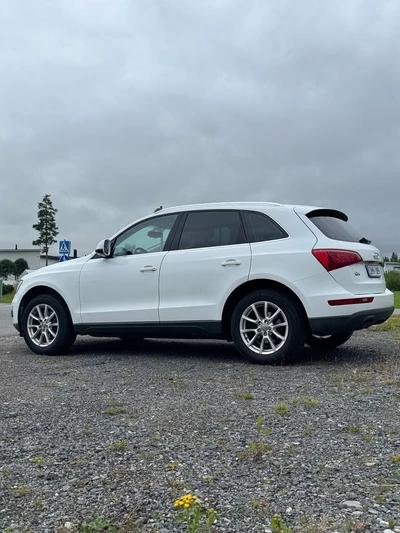 Audi Q5 2,0 TDI (DPF) S tronic Business 2011, kuva 4/23