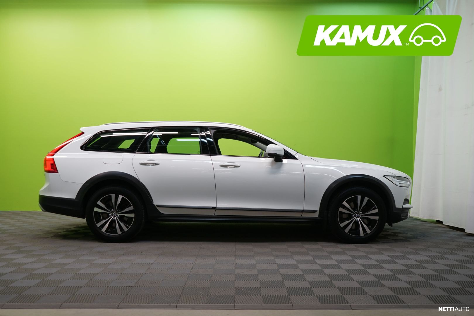 Volvo V90 Cross Country 2020, photo 2/30