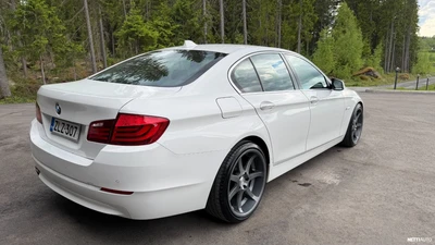 BMW 520 2011, photo 7/23