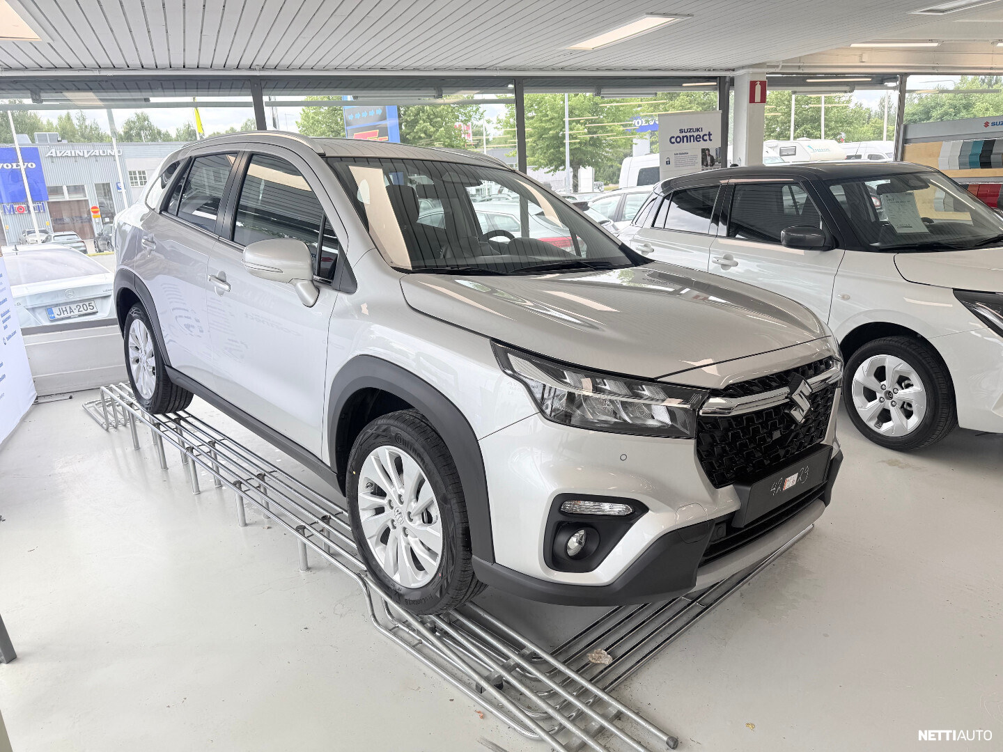 Suzuki S-cross 2026, photo 4/10