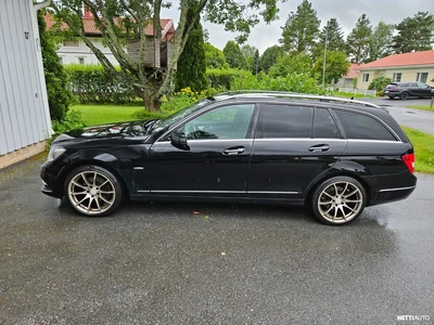 Mercedes-Benz C 2011, kuva 1/9
