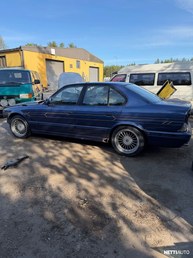 BMW Alpina B10