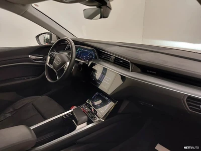 Audi e-tron S line 50 quattro 2022, kuva 7/8