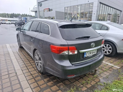 Toyota Avensis 2012, kuva 2/2