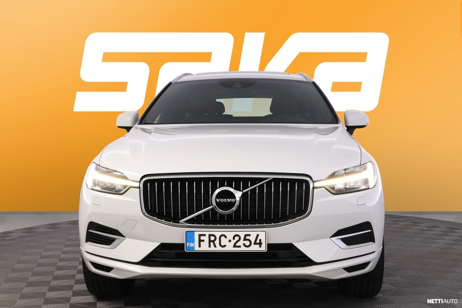 Volvo XC60 2021, photo 2/44