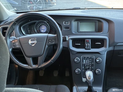 Volvo V40 D2 Kinetic 2013, kuva 4/4