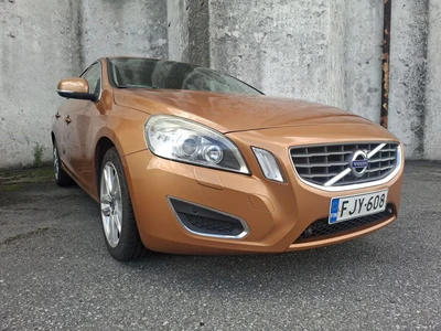 Volvo S60 D3 Summum 2011, photo 5/49