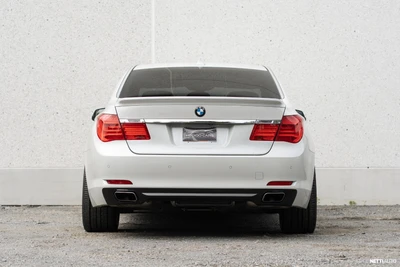 BMW 750 750i L 2009, photo 2/26