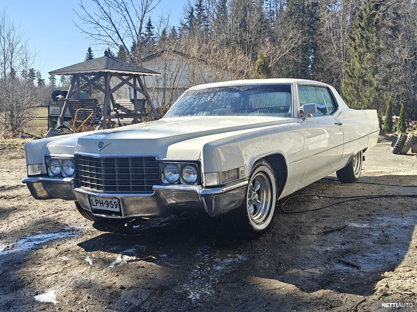 Cadillac De Ville