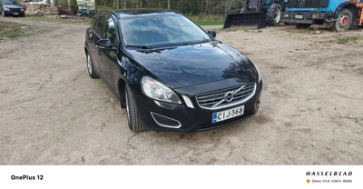 Volvo V60 1,6D DRIVe Kinetic Business 2012, photo 1/10