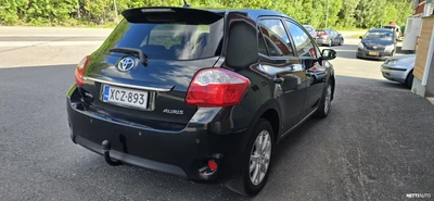 Toyota Auris 2012, kuva 6/16
