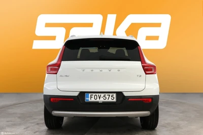 Volvo XC40 2022, photo 3/23