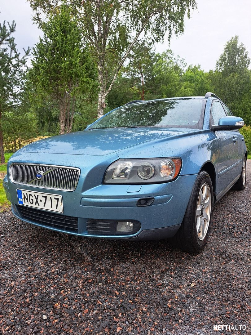 Volvo V50