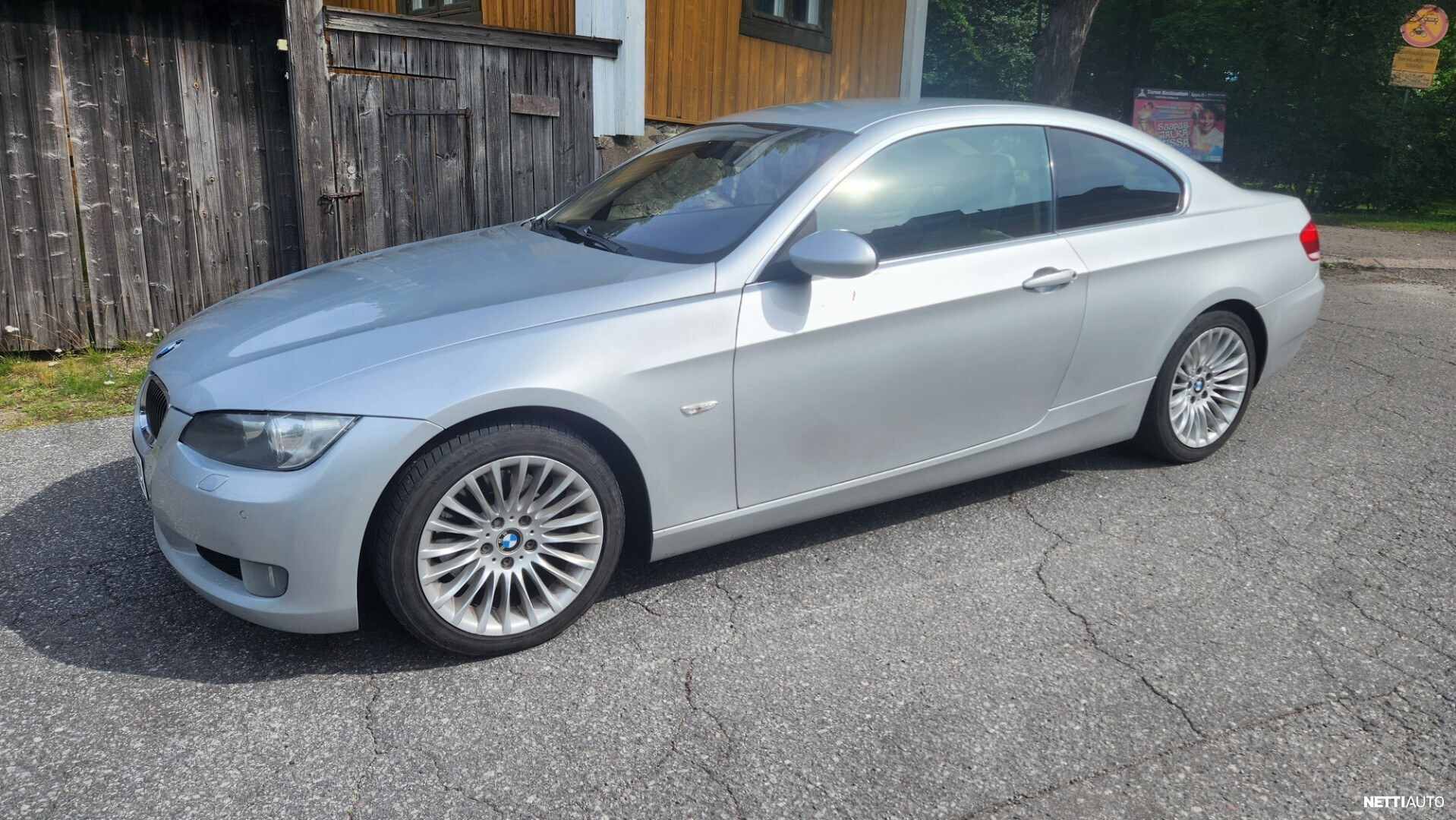 BMW 325